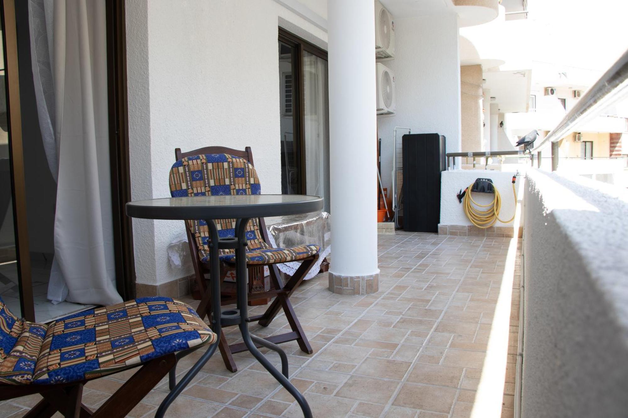 Apartment,Near The Beach Pinikoudes Lárnaka Eksteriør bilde